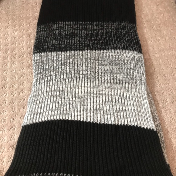 infinity scarf - Picture 2 of 2